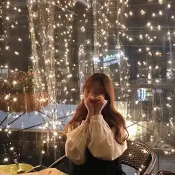 好看的头像女生简单干净