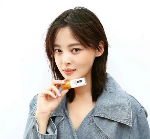 果汁脸的少女,输给了小野猫的性感,辛芷蕾的妆容太值得学了