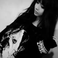 要几张女生qq头像不要非主流唯美有意境的类似于我现在用的这种有黑白的更好没有不勉强