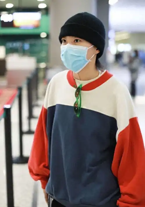 卫衣戴帽子背影头像