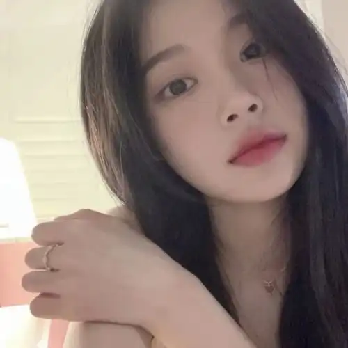 纯欲风女头女孩子是世界上最可爱的生物了