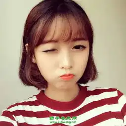 女生齐肩直发薄刘海清新味道尽显
