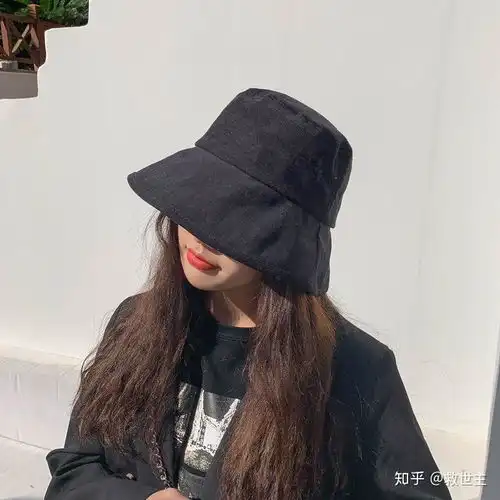 短发女生渔夫帽和水桶帽推荐哪个