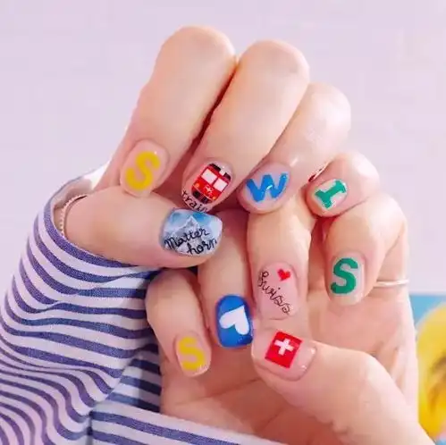 你的美甲那么高级,谁还在意手好不好看