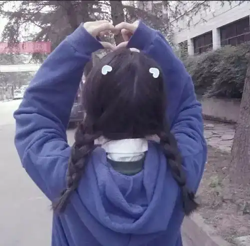 今日优质头像话说多了比较难堪不如沉默来得可爱