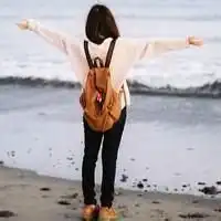 有没有背书包只有背影的女头像