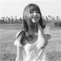 2012女生伤感个性黑白头像