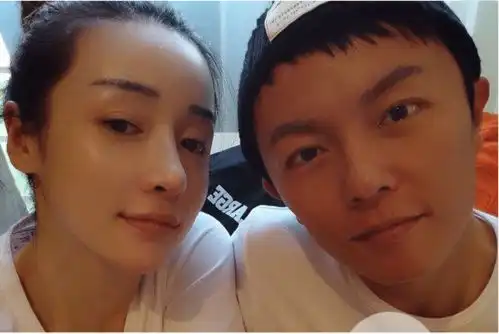 曾是李连杰儿子专业户,长大娶仙剑仙姑,穿西装的样子真帅