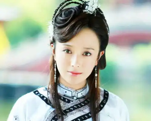 新还珠隐藏了这么多美女,认出赵丽颖张嘉倪,却没认出她