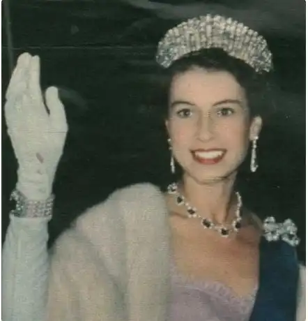 最惨女王伊丽莎白二世遭受无数次暗杀,丈夫私生子满欧洲