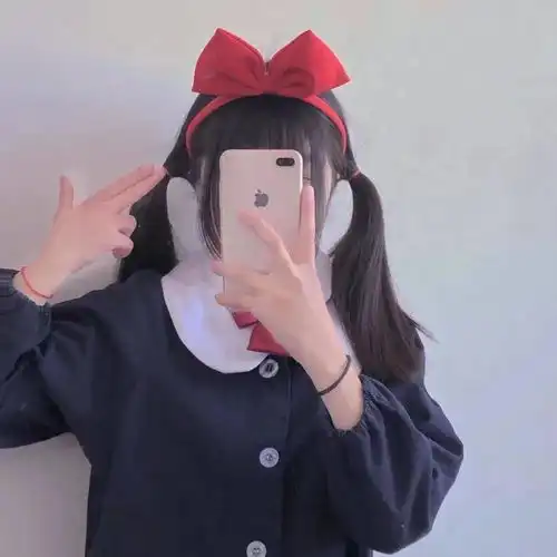 好看女头像手机挡脸天秤