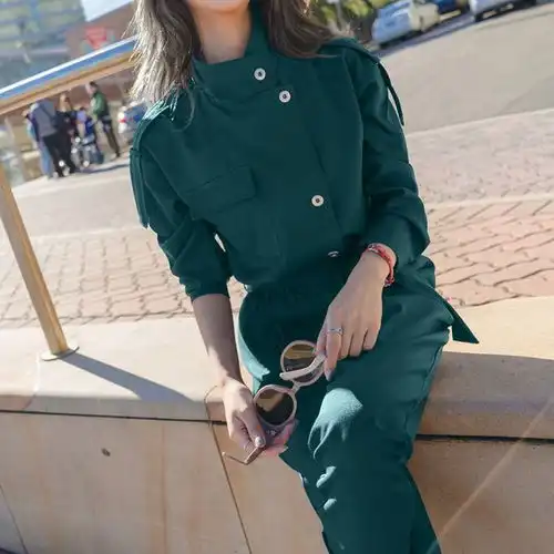 三四十岁女人,别穿卫衣了,高雅特有女人味