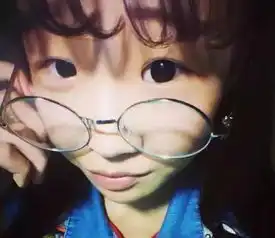00后女生换了个发型整了个容,从网管立马变网红