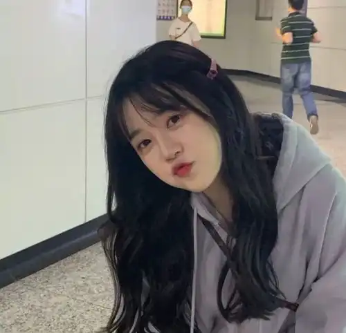 ins超级甜美女生头像