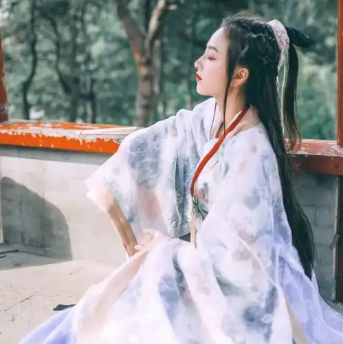 汉服女生图片仙仙的小姐姐