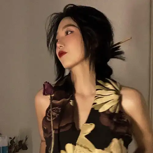 女生头像早睡早起充满希望