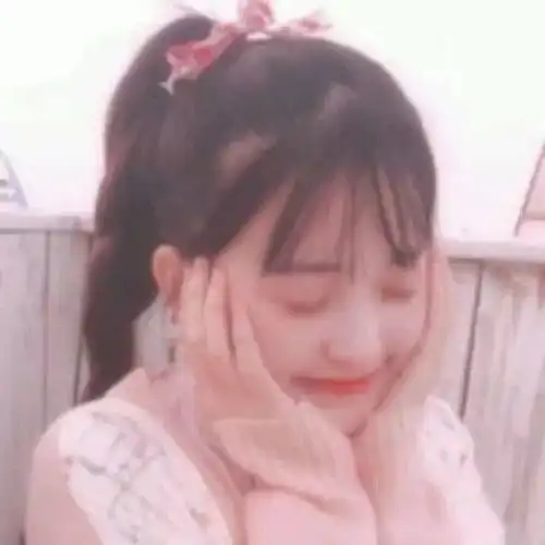 女头与岁月对望