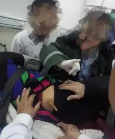 看着都疼擀面杖插入右腰胃贯通伤紧急手术6小时