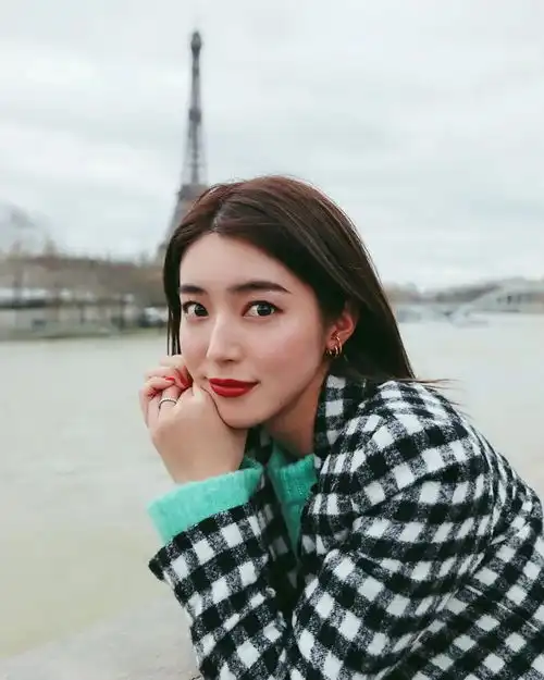 从日系小清新到港风大美人,她用简单几步美出了天际
