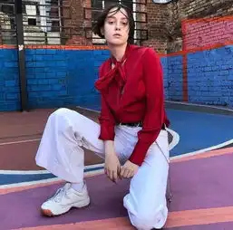 保姆级照相pose解析,哪个美女还用剪刀手