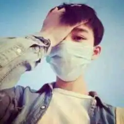 有没有戴口罩的情侣头像,或者和这个是一对的女生头像