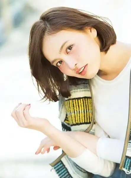 大脸女生看过来,适合你的短发造型时尚百搭,满满高级感