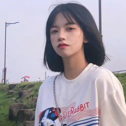 招桃花头像听说你还在等待