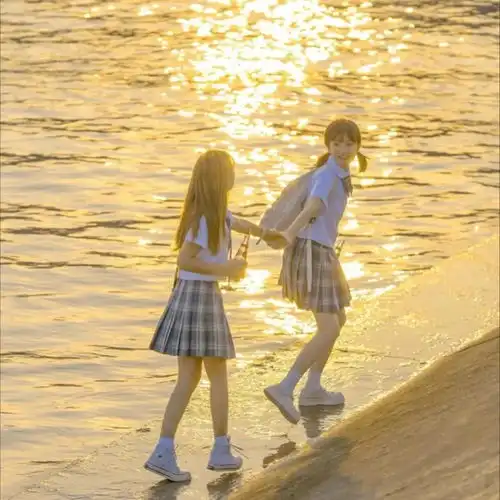 闺蜜头像被人规划在未来里是顶级浪漫
