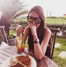 女星们戴墨镜美成仙而我却土掉渣,原来只差在这儿了正流行