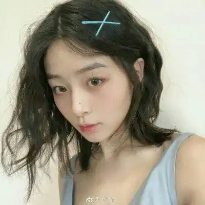 绿色系头像女清新绿色同一人系列多张