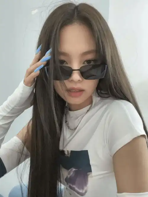 大脸妹妹有救了你跟时尚美女的距离,只差一副墨镜