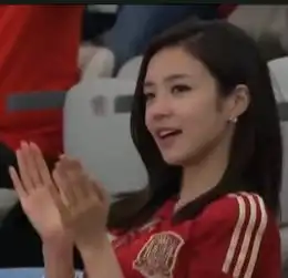 这个美女是谁出现在腾讯视频,巴西世界杯看台上