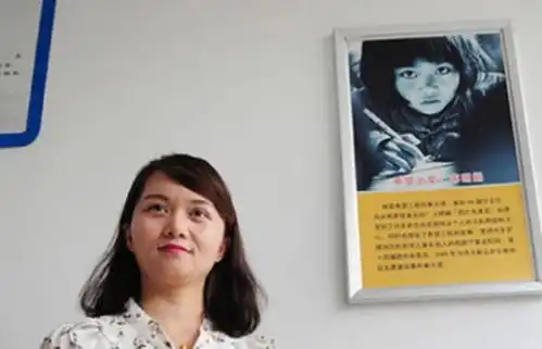 我真的好想上学,当初那位触动人心的大眼睛女孩,如今却成这样