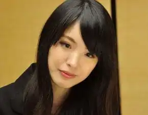 日本美女棋手网上走红成宅男女神