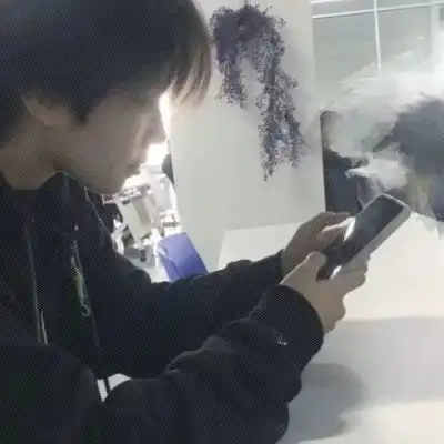 遗忘头像男抽烟喝酒