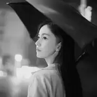 气质女头像黑白黑白低调气质女生头像微信头像图片大全