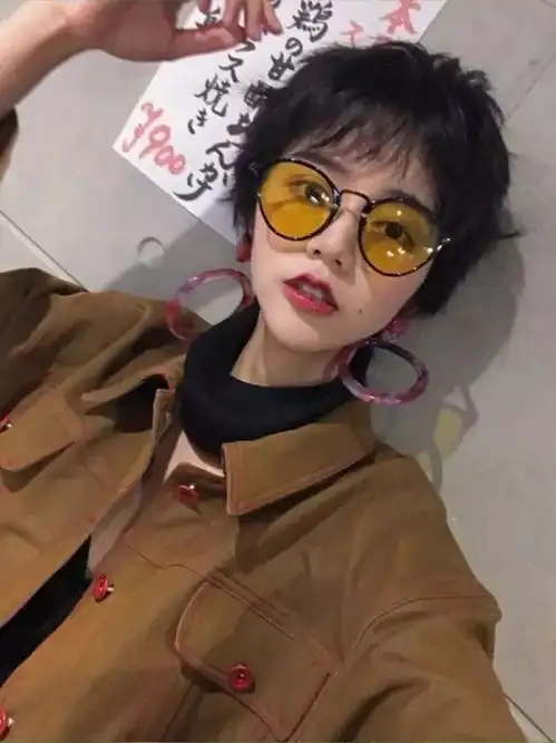 不同身高的女生,适合染什么颜色的头发