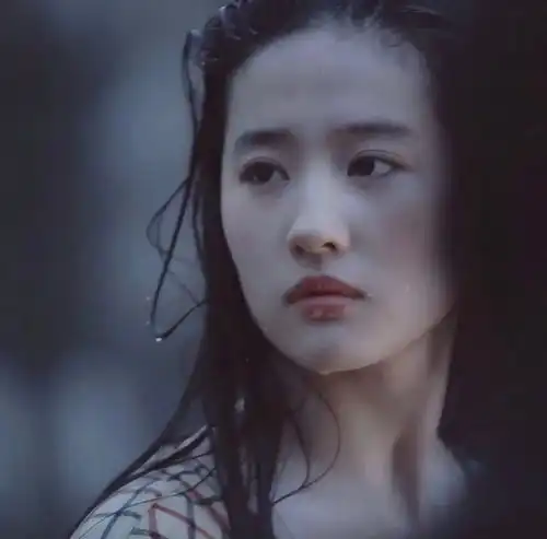 头像成年人的崩溃藏在仅自己可见里