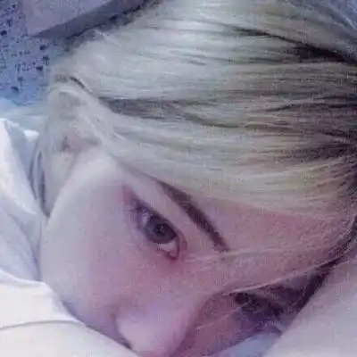 2023最新氛围感唯美女生微信头像