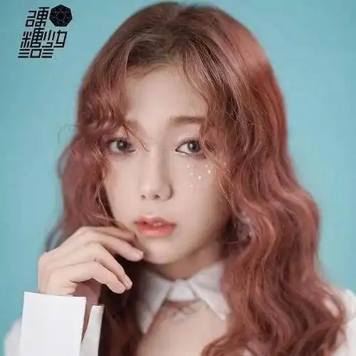 硬糖少女挑战钻石眼妆希林楚楚可怜,刘些宁清纯,张艺凡气质担当