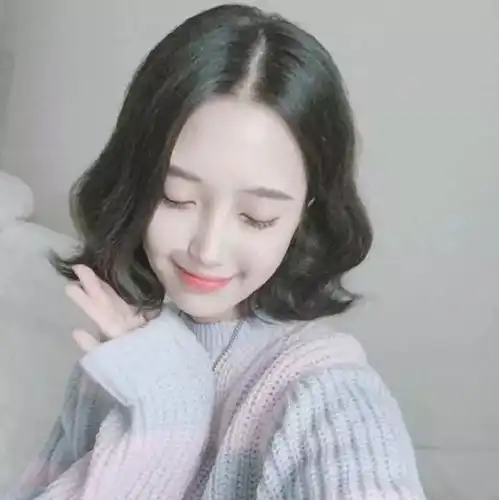 黑色头发的女生,弄哪种发型超好看
