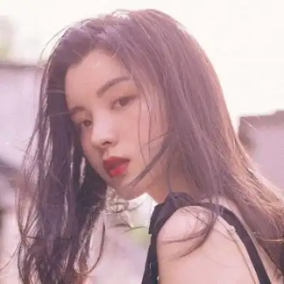 真人头像女高清侧脸帅气