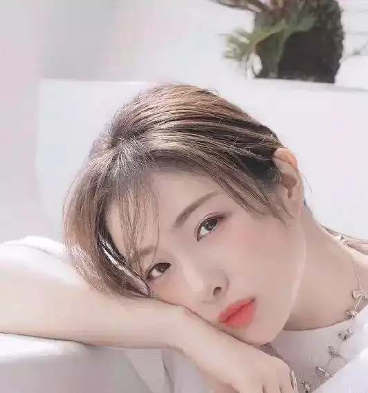 女大十八变,越变越好看的女生,这6个特征很明显,你能中几个