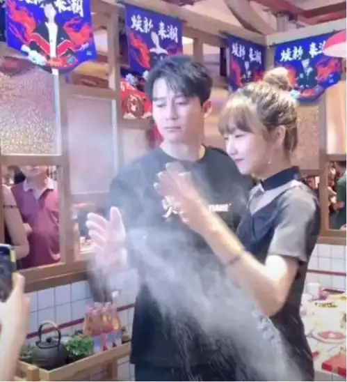 网红女生头像双人李晨