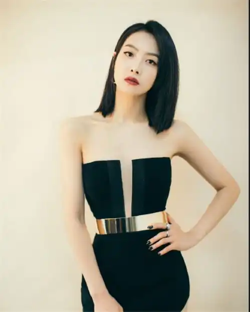 锁骨发早就过时了,今年流行的是齐肩发,8成女生都适合