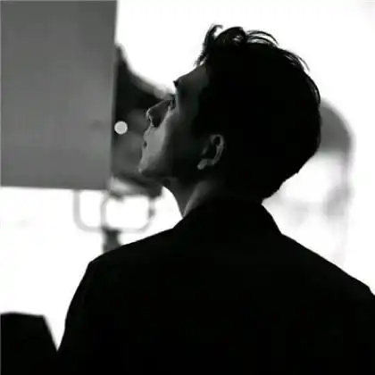 比较个性混搭另类的男女黑白高冷头像图片