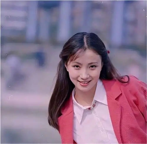 7位有欧式双眼皮的中国女星,眼窝天生深邃艳丽,个个都是大美人