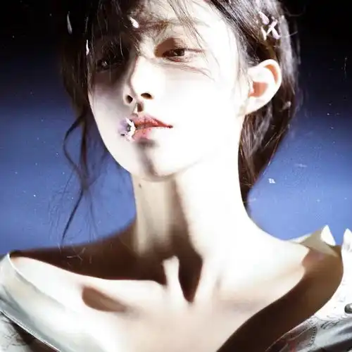 女生头像丨重要的不是他有多好而是他对你有多好