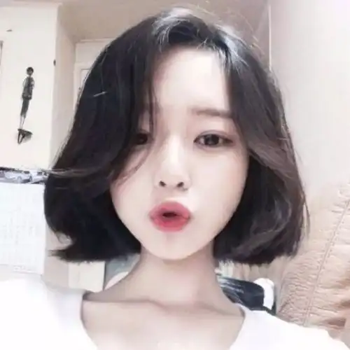 女头部位头像短发背景