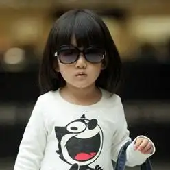 这个小女孩是谁啊好可爱噢